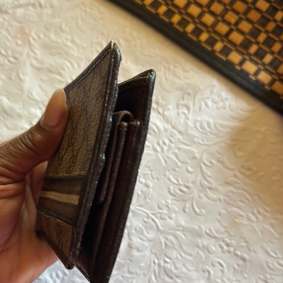 Gucci PVC - Picture 6 of 7